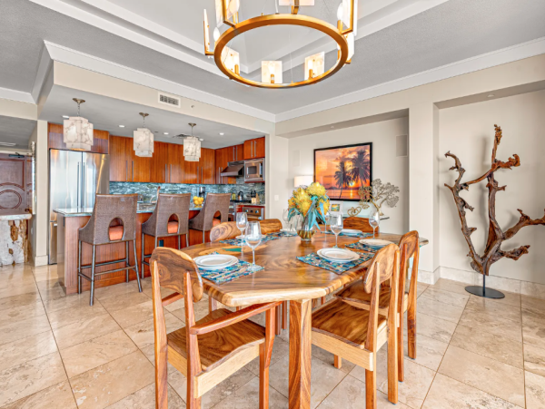 Luxurious 7-Bedroom Oceanfront Retreat in Maui